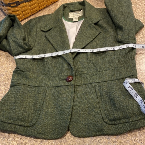 L.L. Bean Wool Blazer Jacket Green Herringbone Vintage 12 Petite - Picture 3 of 17